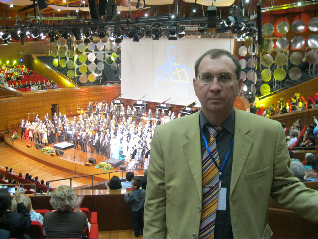 002.jpg 002.jpg